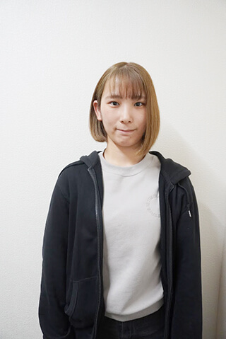 久保田 綾那